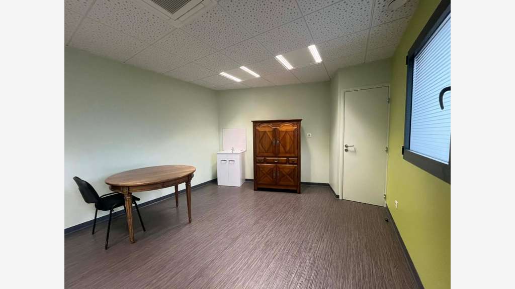 A louer bureau 20m² en centre ville de Barlin