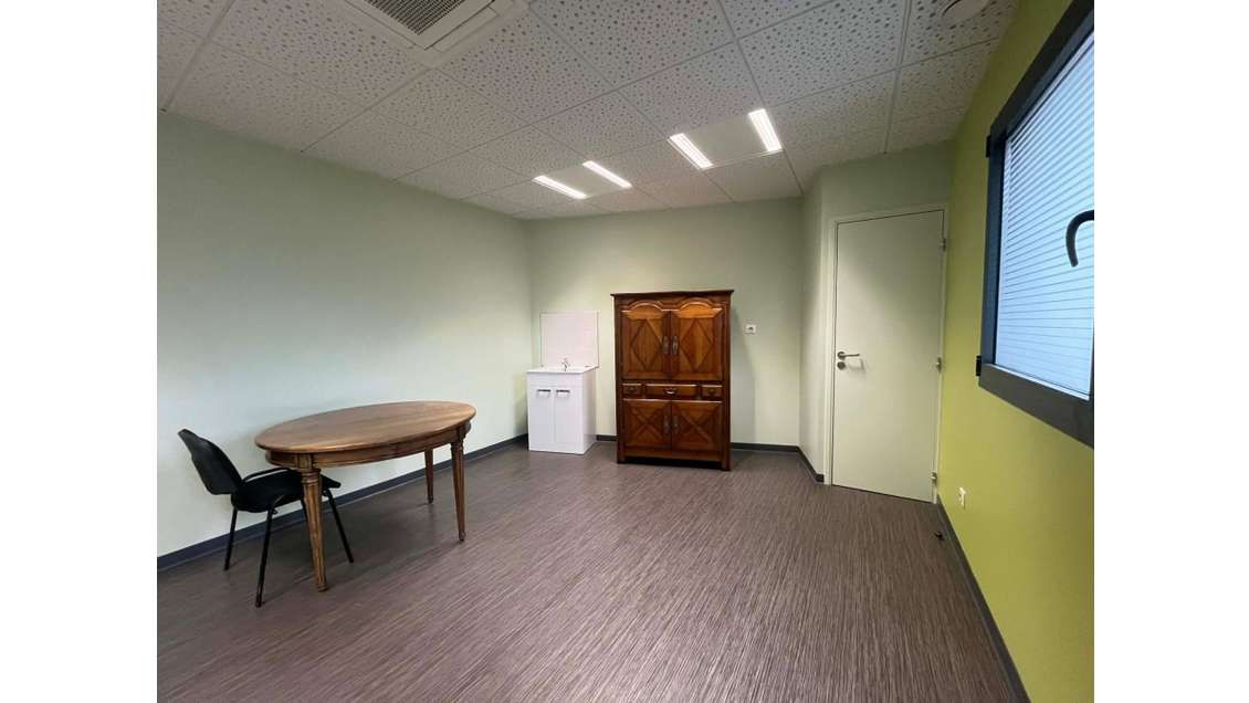 A louer bureau 20m² en centre ville de Barlin