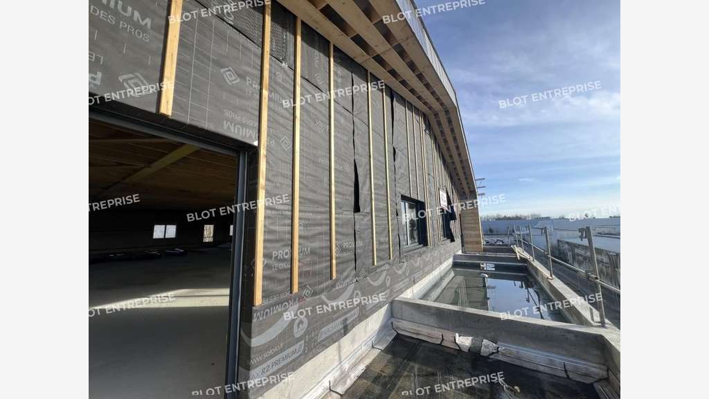 A louer bureaux 292m² à Basse-Goulaine Pole Sud