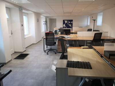 A louer plateau de bureaux 104m² refait neuf Baud