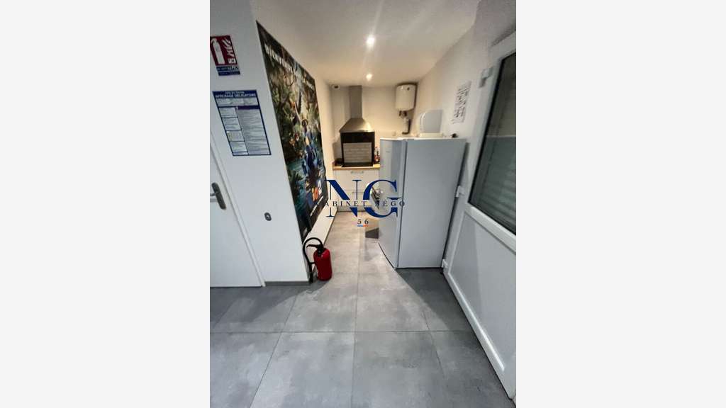A louer local professionnel de 103 m2 / bureaux