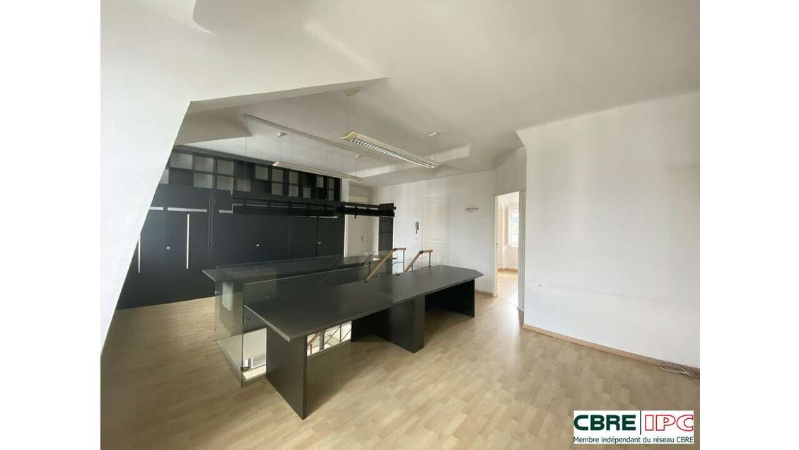 A louer bureaux 120m² axe très passant à Bayonne