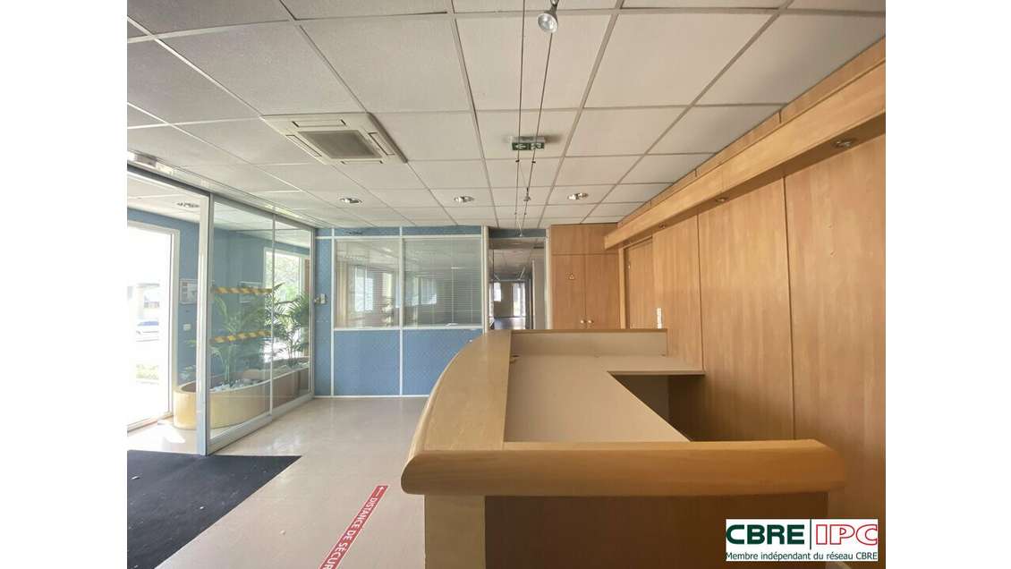 Location bureaux de 378m² en RDC à Bayonne