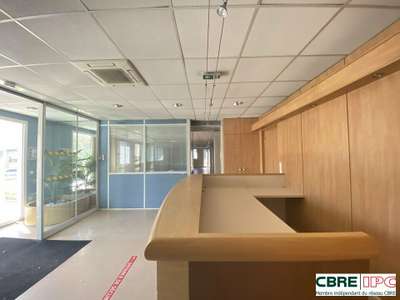 Location bureaux de 378m² en RDC à Bayonne