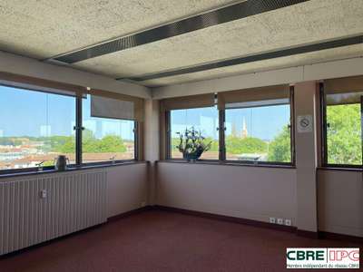 Location bureaux R+5 à Bayonne quartier des Arènes