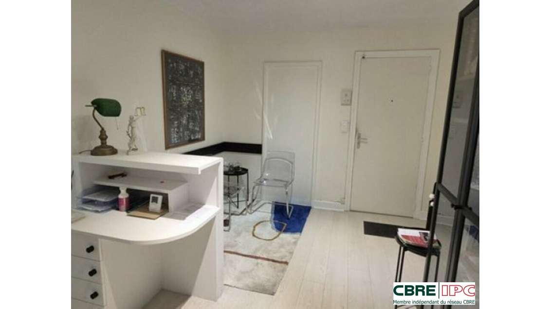 Location bureaux 74m² R+1 à Bayonne Foch Arènes