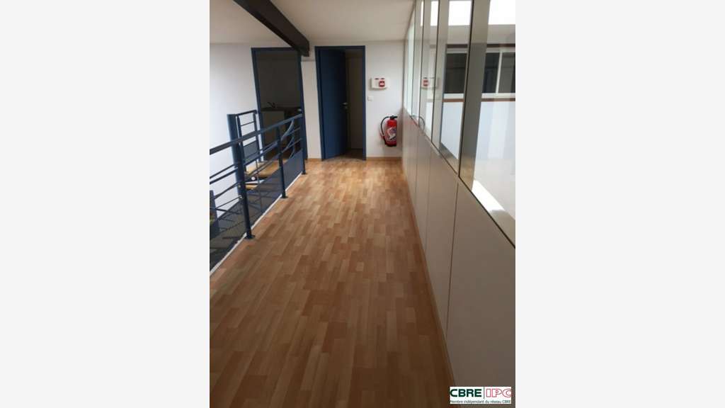 A louer bureaux 248m² zone du Forum à Bayonne