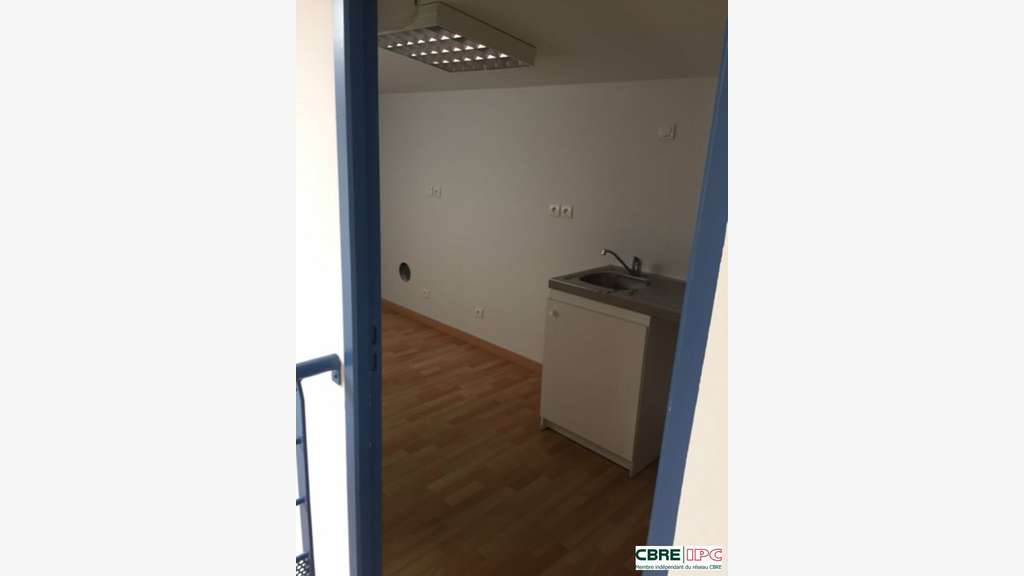 A louer bureaux 248m² zone du Forum à Bayonne