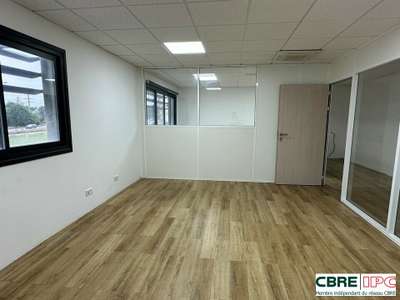 A louer bureaux 61m² lumineux à Bayonne Forum