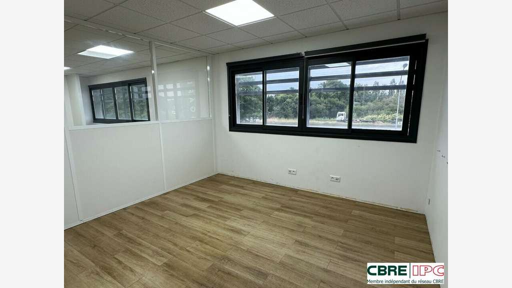 A louer bureaux 61m² lumineux à Bayonne Forum