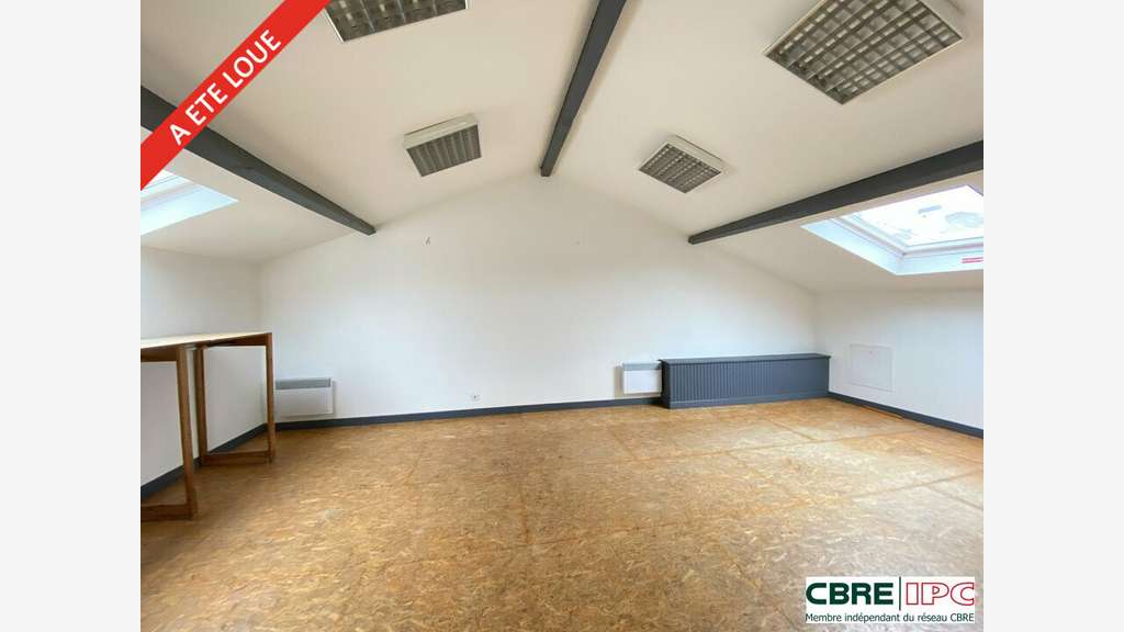 Location local 160m² proche Allées Marines Bayonne