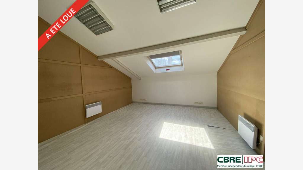 Location local 160m² proche Allées Marines Bayonne