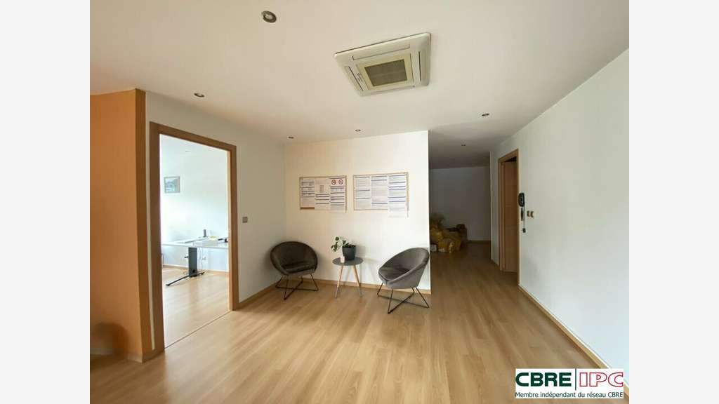 Location bureaux 85m² R+1 à Bayonne Marracq