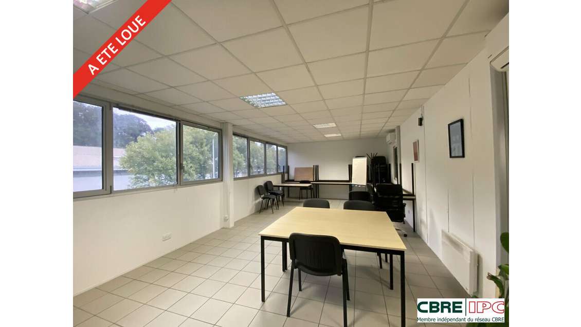 Location bureaux 110m² R+1 à Bayonne Forum