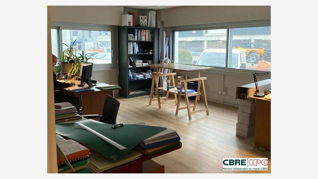 Location bureaux 133m² RDC à Bayonne, au Forum