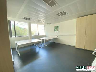 Location bureaux 49m² RDC à Bayonne secteur Est