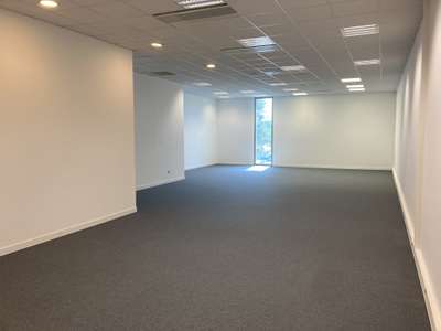A louer bureau disponible 131m² à Bayonne