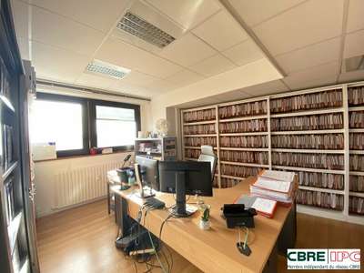 Location bureaux de 246m² à Bayonne Arènes