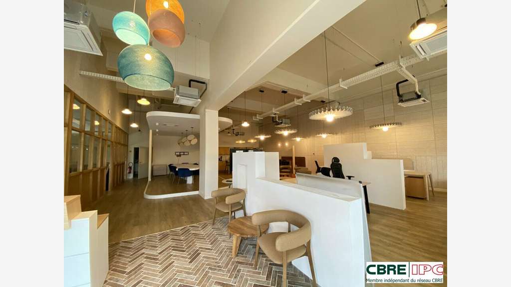 Location local bureaux de 240m² à Bayonne