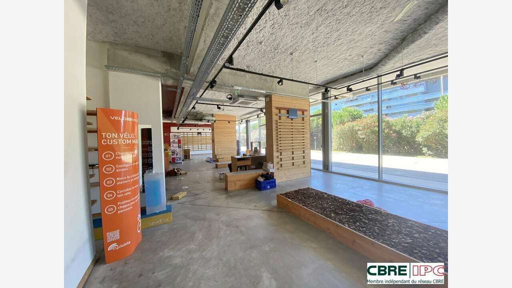 Location local de 171m² à Bayonne Allées Marines