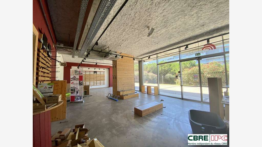 Location local de 171m² à Bayonne Allées Marines