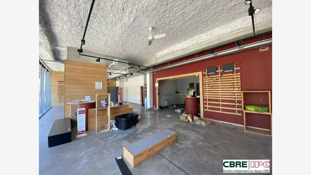 Location local de 171m² à Bayonne Allées Marines