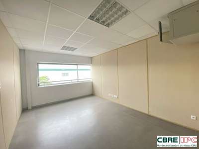 Location bureaux 95m² R+1 à Bayonne