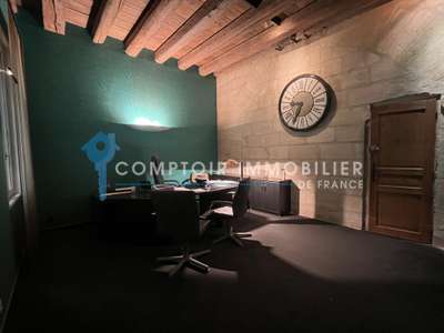 A louer bureaux 72m² à Beaucaire cours Gambetta