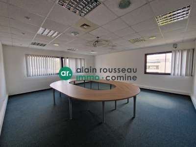 A louer bureaux sur deux niveaux 600m² à Beaucouzé