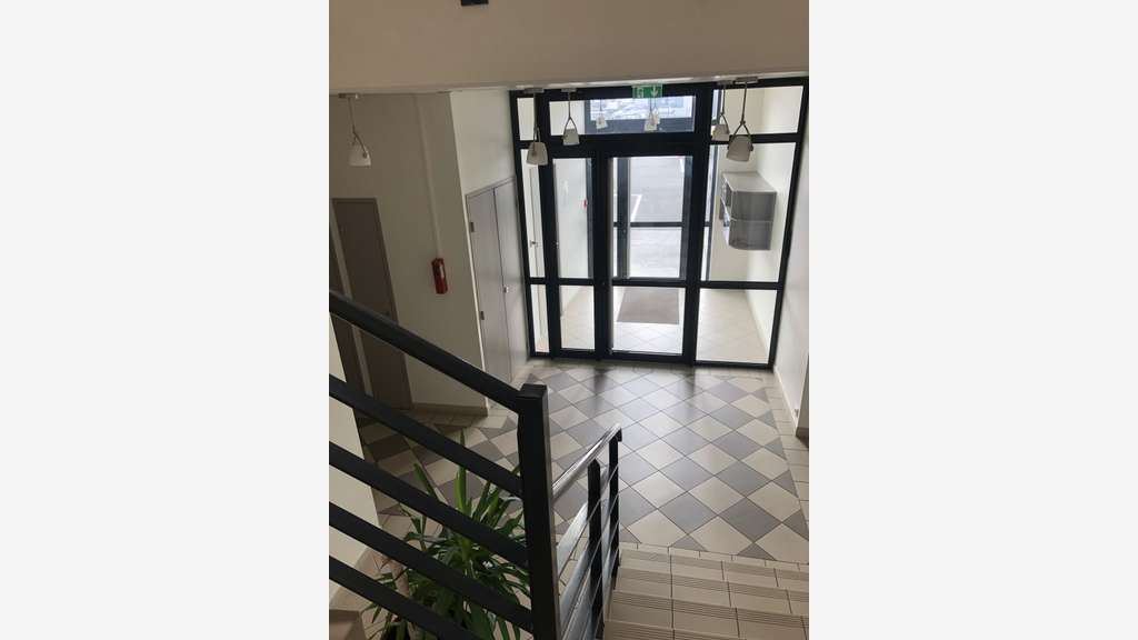 A louer bureaux 156m² en ZFU de Beaucouzé