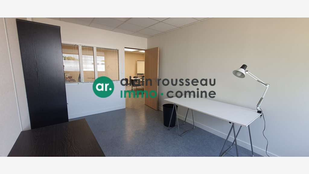 A louer bureaux lumineux de 64m² à Beaucouzé