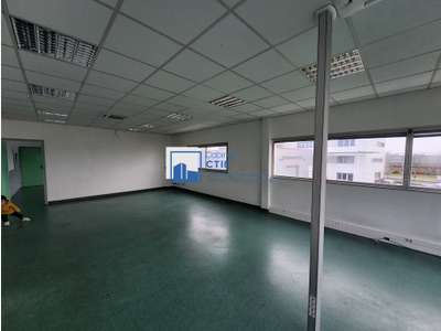 À louer bureaux 310m² Beaucouzé