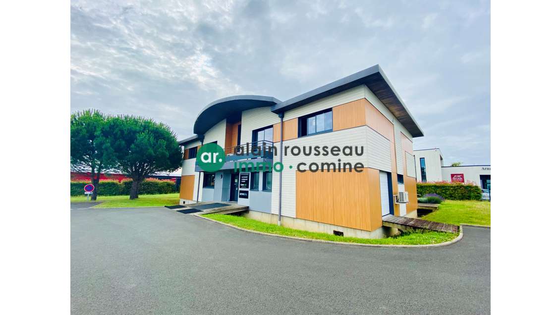 A louer espace coworking bureau 15m² Beaucouzé ZFU