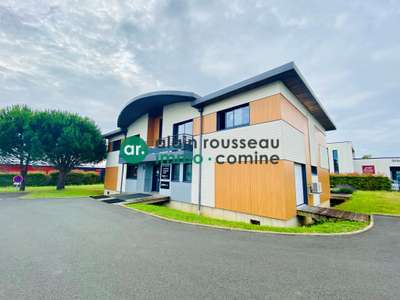 A louer espace coworking bureau 15m² Beaucouzé ZFU