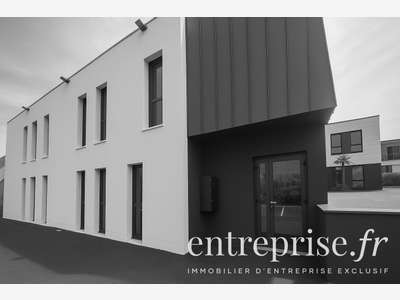 Plateau de bureaux neuf 156m² à louer à Beaucouzé