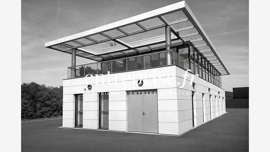 Bail précaire local d'activité 247m² à Beaucouzé 