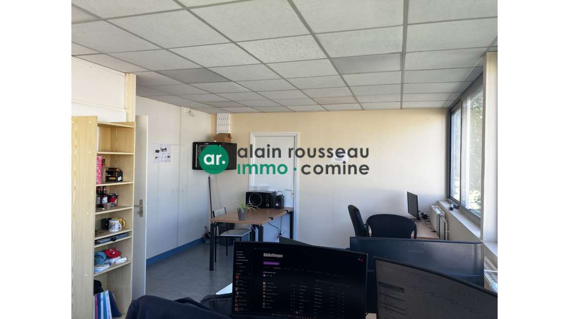 A louer bureaux lumineux 23.80m² à Beaucouzé