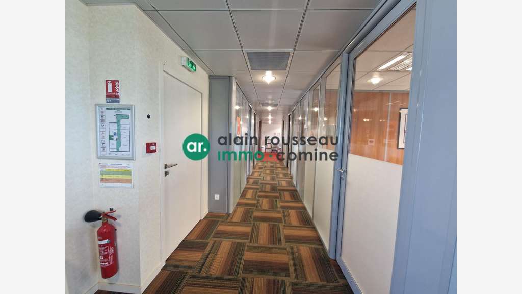 A louer plateau de bureaux 170m² à Beaucouzé