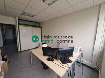 A louer bureaux de 13,66m² à Beaucouzé