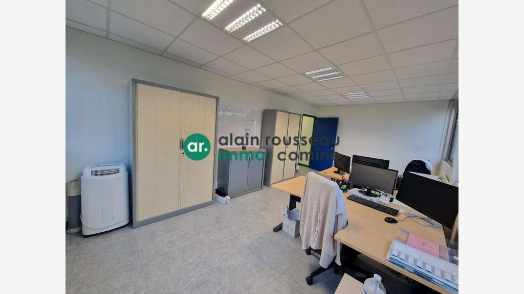 A louer bureaux lumineux de 22,71m² à Beaucouzé