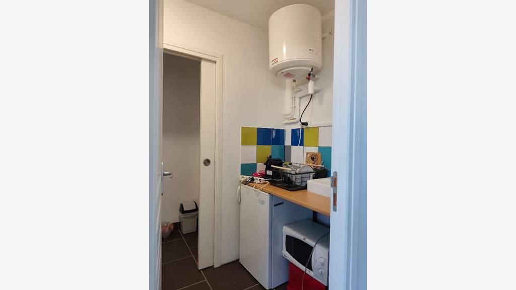 Bureaux en très bon état 87m² à louer à Beaumont