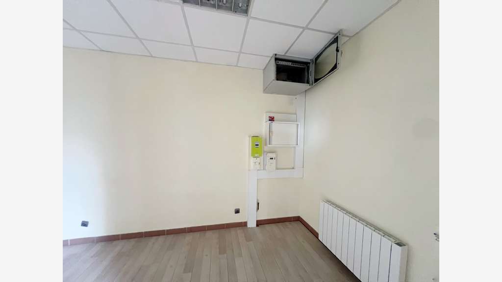 Bureaux à louer de 100m² en RDC à Beauvais