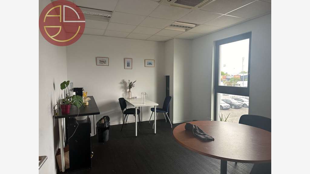 A louer beau plateau bureaux 80m² R+1 à Beauzelle