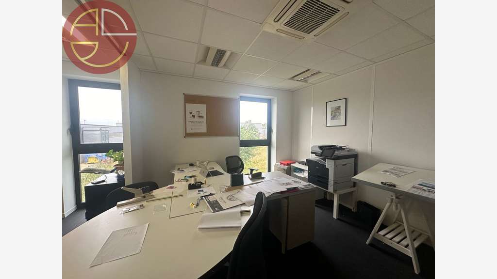 A louer beau plateau bureaux 80m² R+1 à Beauzelle
