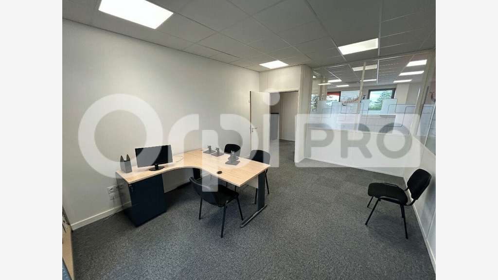 Bureaux modernes et lumineux de 185 m² au R+1