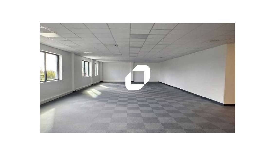 A louer Bureaux 206m² Belloy en france
