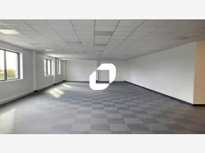 A louer Bureaux 486m² Belloy en france