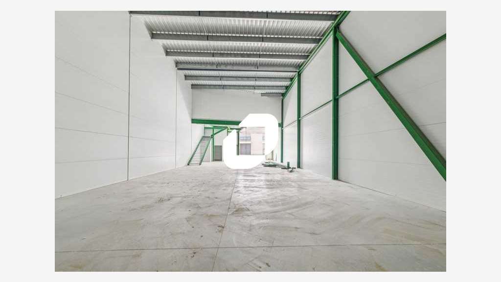 A louer Bureaux 460m² Bernes sur oise
