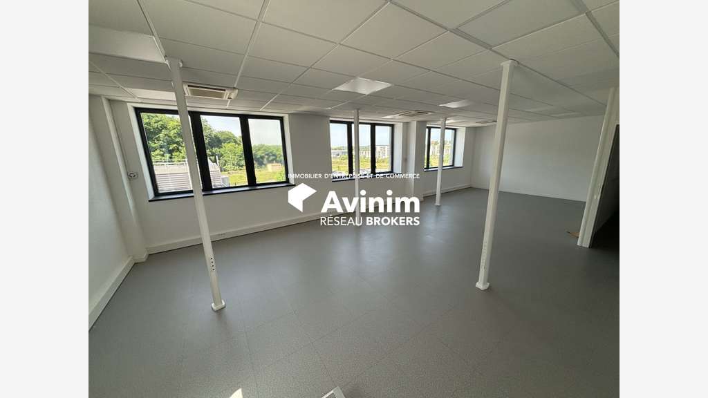Bureaux premium 244m² R+1 à louer à Besançon