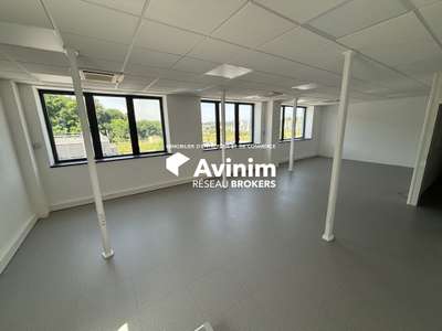 Bureaux premium 244m² R+1 à louer à Besançon